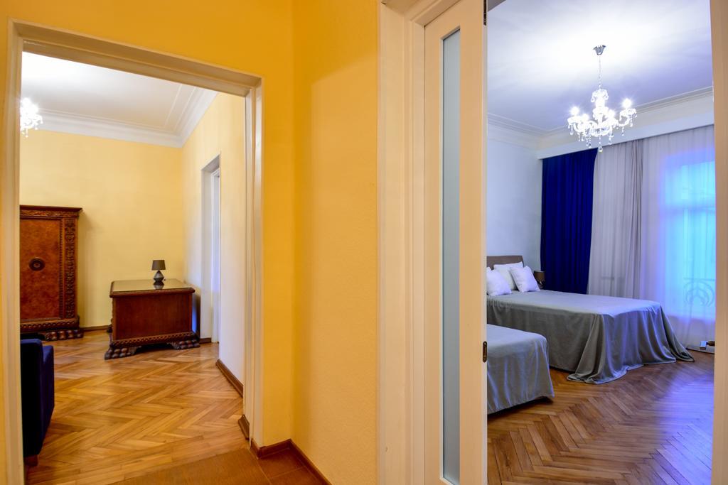 Gio'S Apartment Τυφλίδα Εξωτερικό φωτογραφία