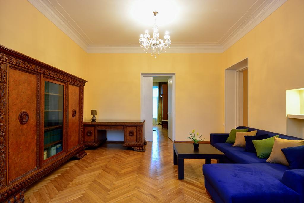 Gio'S Apartment Τυφλίδα Εξωτερικό φωτογραφία