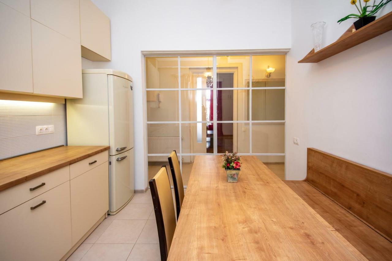 Gio'S Apartment Τυφλίδα Εξωτερικό φωτογραφία