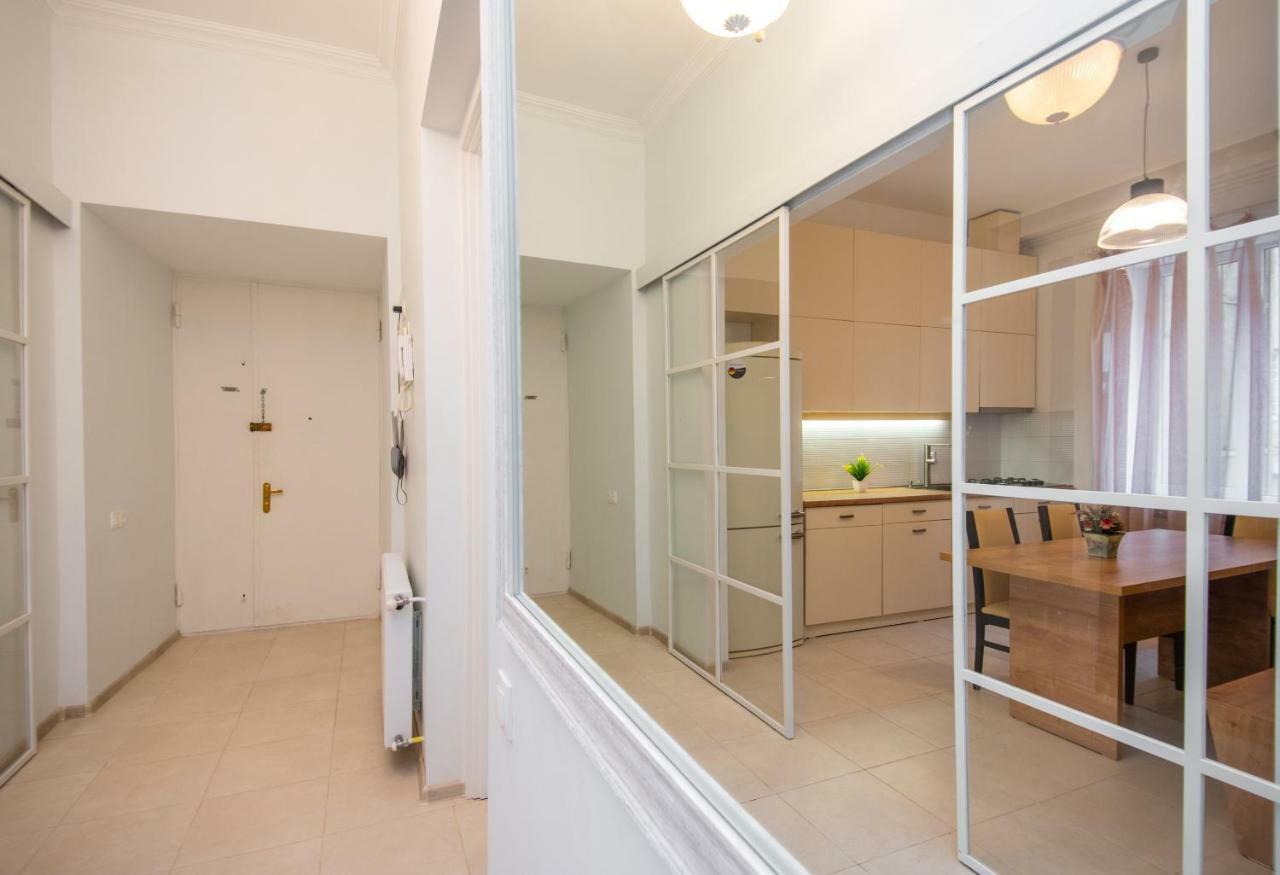 Gio'S Apartment Τυφλίδα Εξωτερικό φωτογραφία